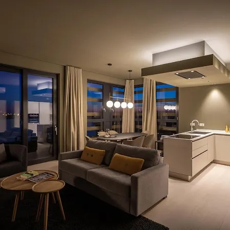 Apartmanhotel Aurum Citta Studi 4*